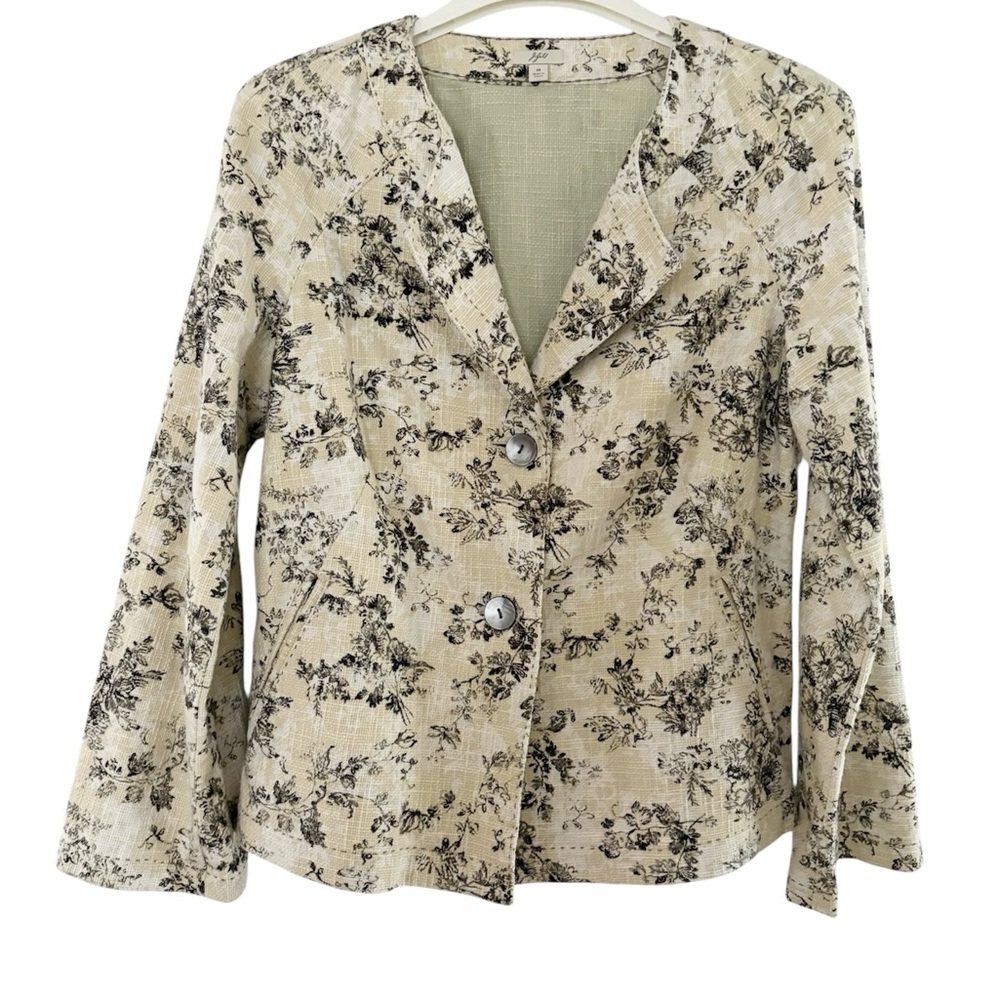 Jjill Floral Women's Blouse in Black and Cream